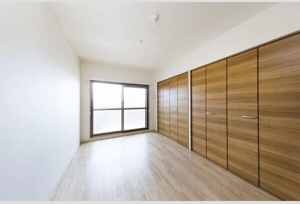 ウィステリア東春田の居間・リビング