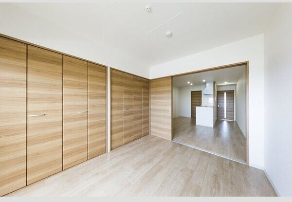 ウィステリア東春田の内装