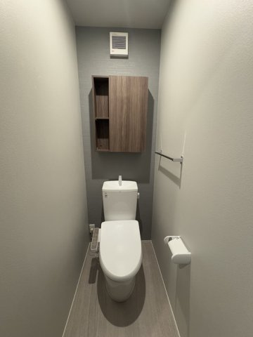 アンブランシュのトイレ