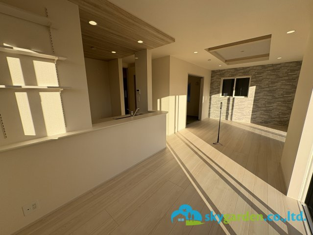 平塚市南金目　新築戸建　全2棟1号棟の居間・リビング