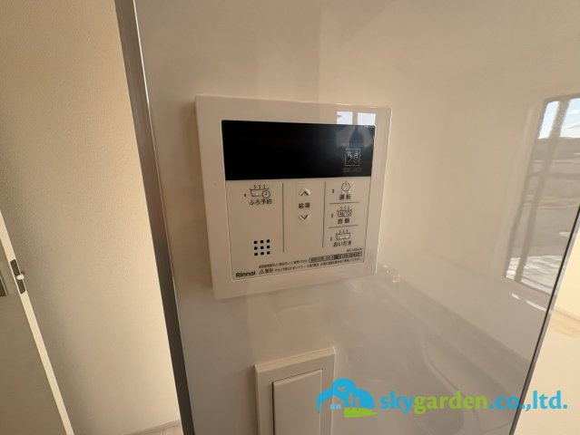 平塚市南金目　新築戸建　全2棟1号棟の発電・温水設備