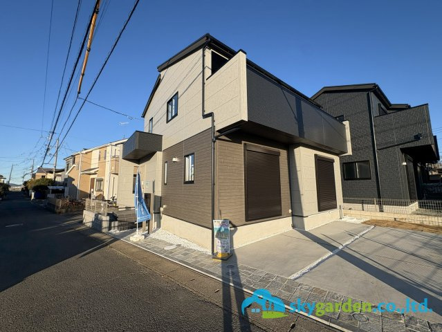 平塚市南金目　新築戸建　全2棟1号棟の前面道路含む現地写真