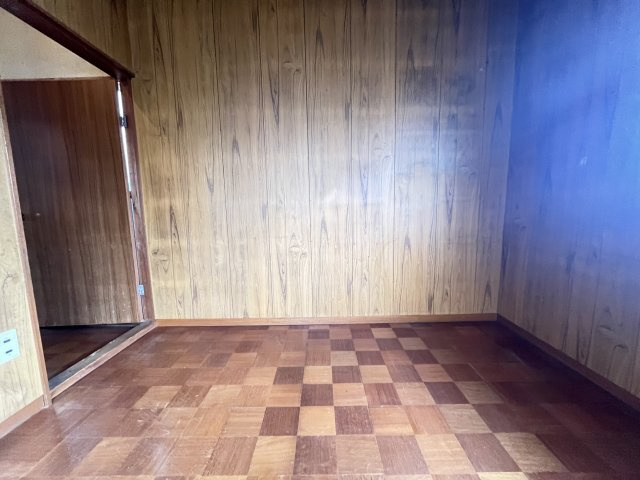 新家2丁目貸家の洋室