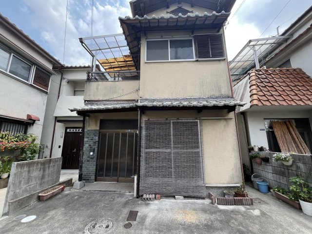 新家2丁目貸家の外観