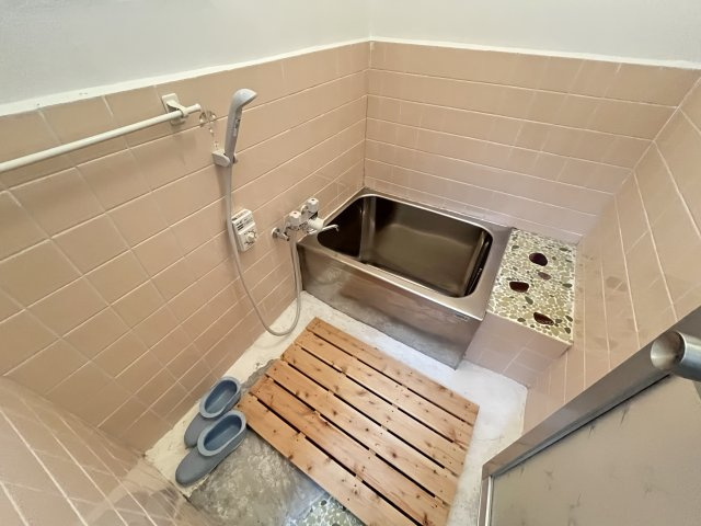 新家2丁目貸家の浴室