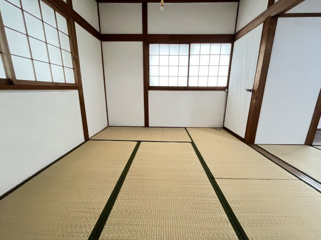 新家2丁目貸家の和室