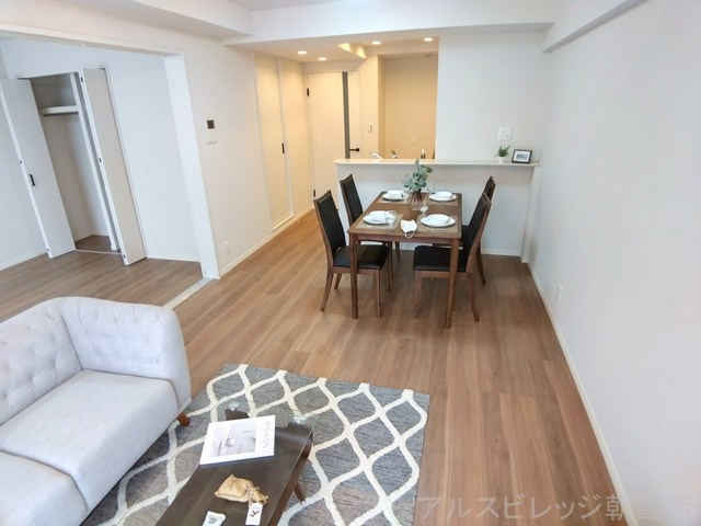 ライオンズマンション朝霞台南の居間・リビング