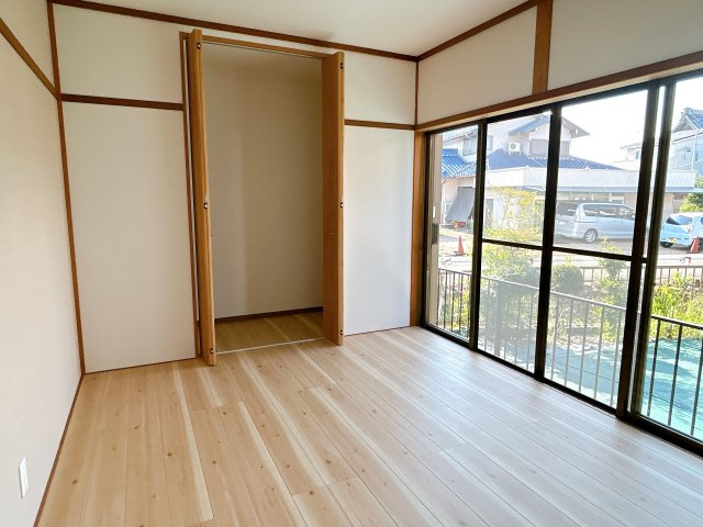 リフォーム中古戸建　本巣市見延　平成元年築の洋室