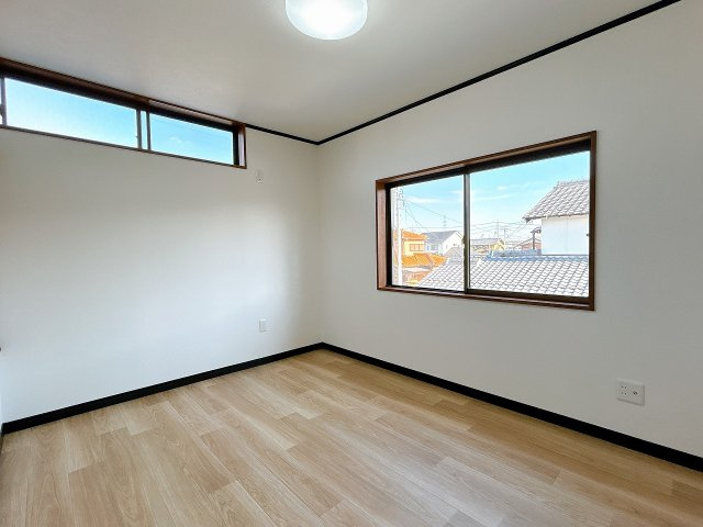 リフォーム中古戸建　本巣市見延　平成元年築の洋室