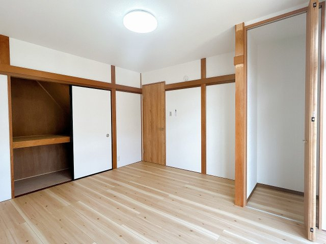 リフォーム中古戸建　本巣市見延　平成元年築の洋室