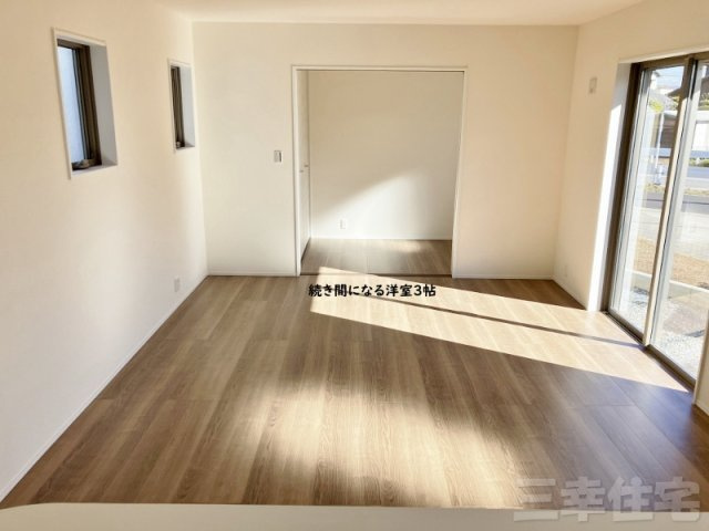 碧南市堀方町の収納|洋室には大きな収納もあります