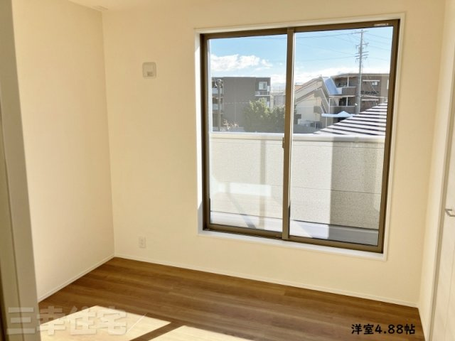 碧南市堀方町の収納|洋室収納