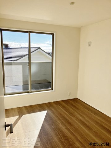 碧南市堀方町の収納|洋室収納