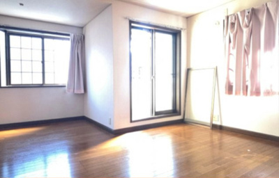 【居間・リビング】 | 八尾市南本町1丁目　中古戸建
