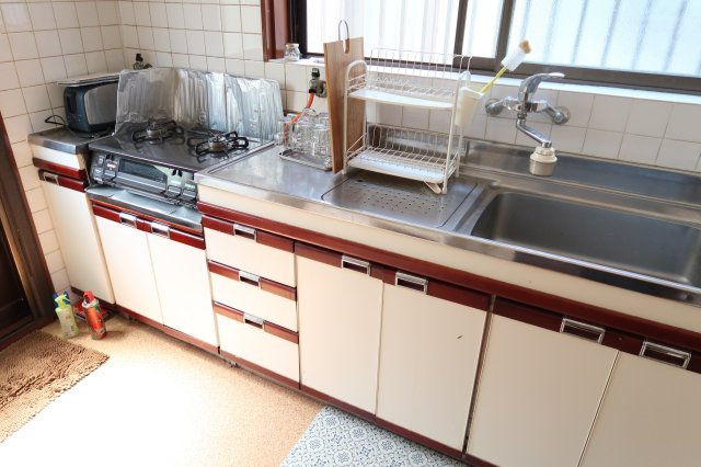 野洲市冨波乙　中古戸建のキッチン