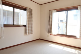  | 野洲市冨波乙　中古戸建 | ２階洋室（６帖東側）