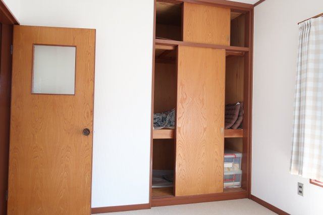野洲市冨波乙　中古戸建の収納