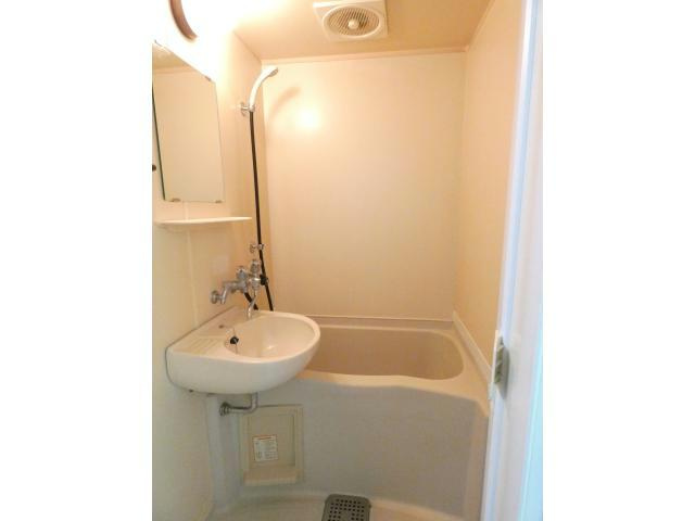 ロマーヌ釧路第三の浴室