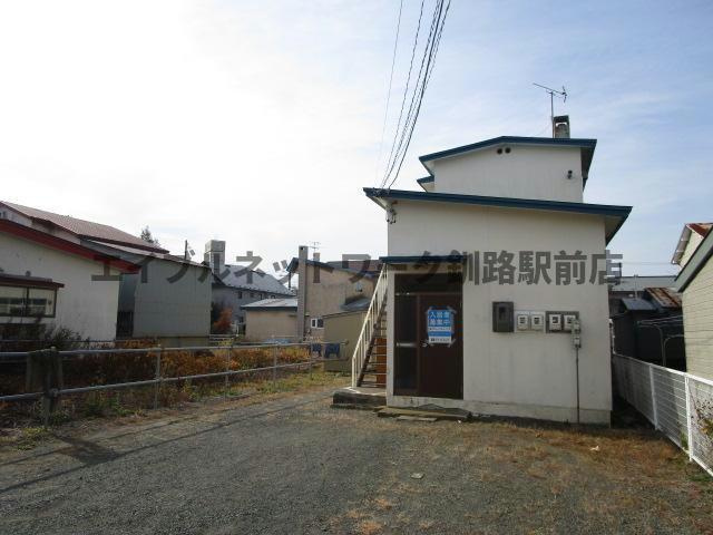 高田マンション（白金町）の駐車場