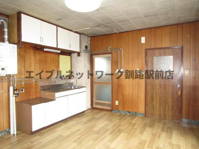 高田マンション（白金町）の居間・リビング