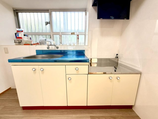 那覇市壺屋２丁目の中古一戸建のキッチン|リフォーム済の１階ダイニングキッチン