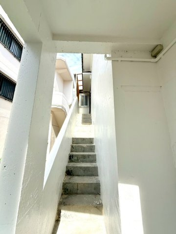 那覇市壺屋２丁目の中古一戸建のその他|外階段から２階へ