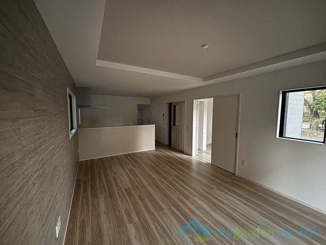 平塚市諏訪町3期　新築戸建　全3棟1号棟の居間・リビング