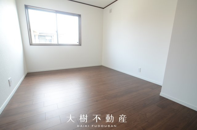 【洋室】 | 綾瀬市綾西4丁目　中古戸建て【仲介手数料無料】 | 2階　洋室3（7.7帖）