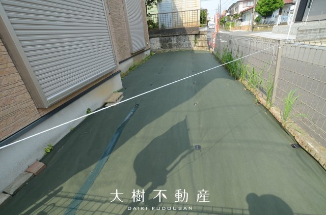 【庭】 | 綾瀬市綾西4丁目　中古戸建て【仲介手数料無料】
