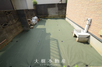 【庭】 | 綾瀬市綾西4丁目　中古戸建て【仲介手数料無料】