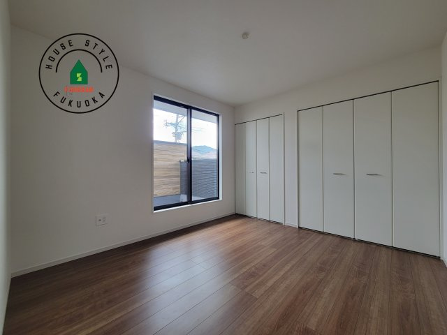 大野城市畑ケ坂第1-3棟（2号棟）　の寝室|主寝室には収納力に優れたクローゼットがありますので、お部屋もすっきり片付きます。
