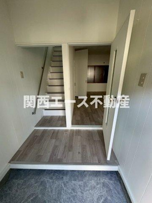 【玄関】 | 瓢箪山町貸家