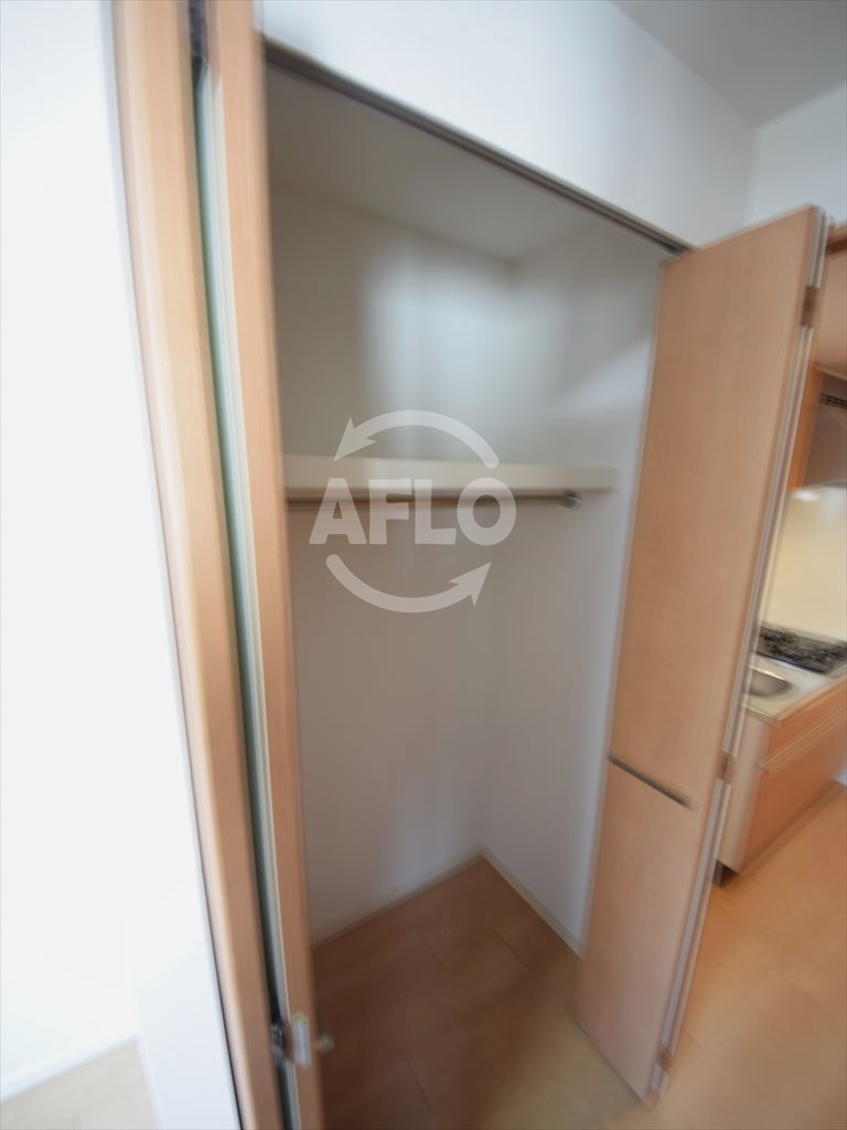 セイワパレス玉造駅前の収納|セイワパレス玉造駅前　クローゼット