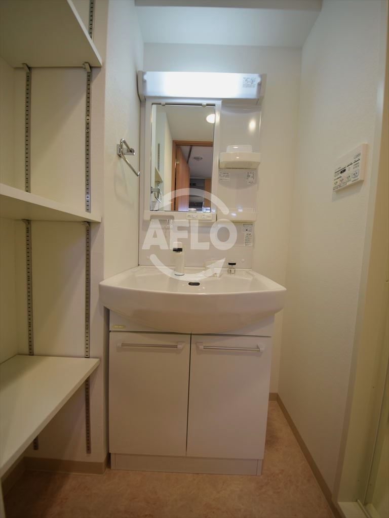 セイワパレス玉造駅前の独立洗面台|セイワパレス玉造駅前　独立洗面台