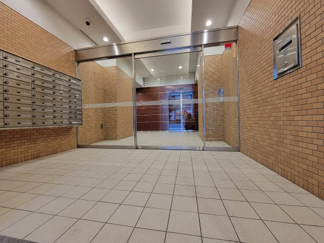 大阪市西区本田２丁目の賃貸マンションのロビー