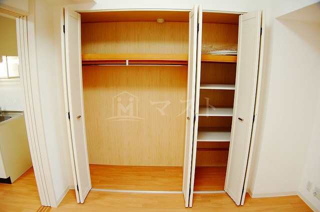 大阪市西区本田２丁目の賃貸マンションの収納|同マンション内の別室内写真となります。