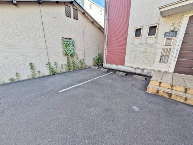 flat shivaの駐車場