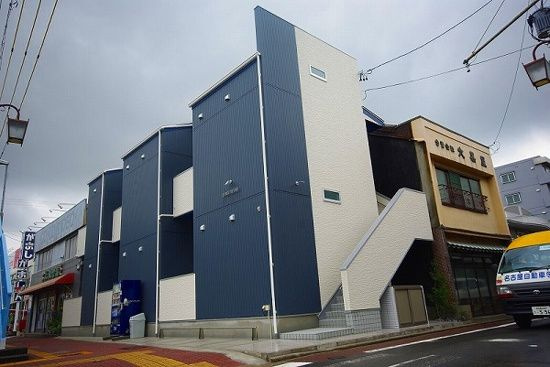 ＥＳＰＡＣＥ　ＤＥＣＯＲＥのエントランス