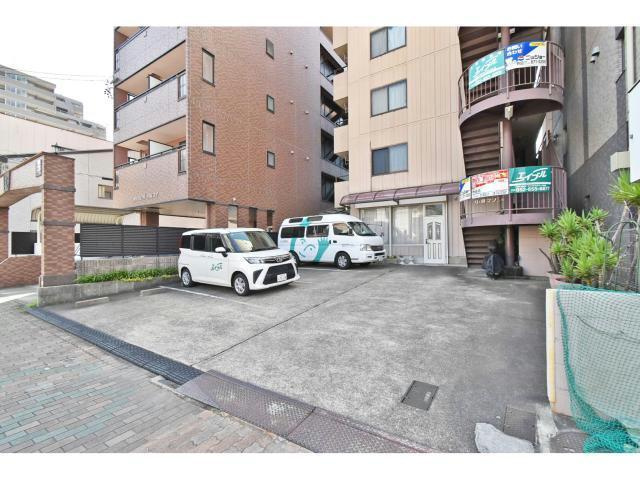 小澤マンションの駐車場|駐車場