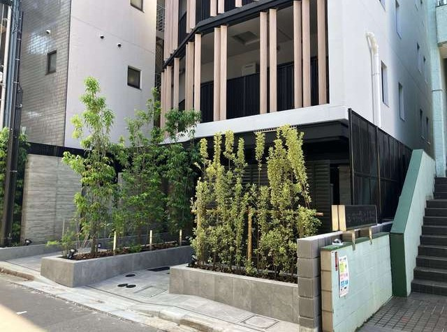サンウッドフラッツ新宿四谷三丁目のエントランス|サンウッドフラッツ新宿四谷三丁目