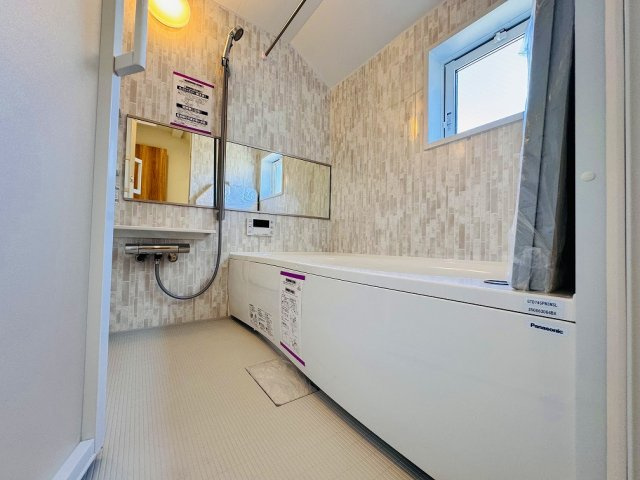 【浴室】 | 練馬区高松1丁目　新築一戸建住宅　全1棟　（成増店） | 浴室暖房換気乾燥機能付きのシステムバスルーム