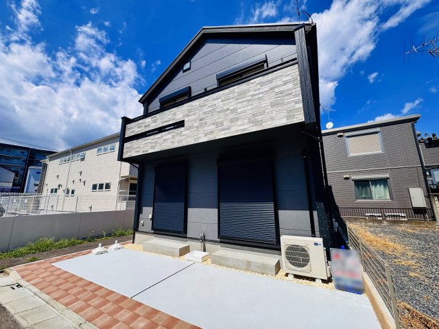 【外観】 | 練馬区高松1丁目　新築一戸建住宅　全1棟　（成増店） | 自然に囲まれた閑静な住宅街に立地