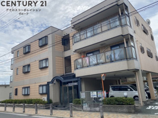 敷地内に駐車場、駐輪場あり