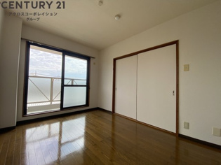 オークヴィラ園田の洋室