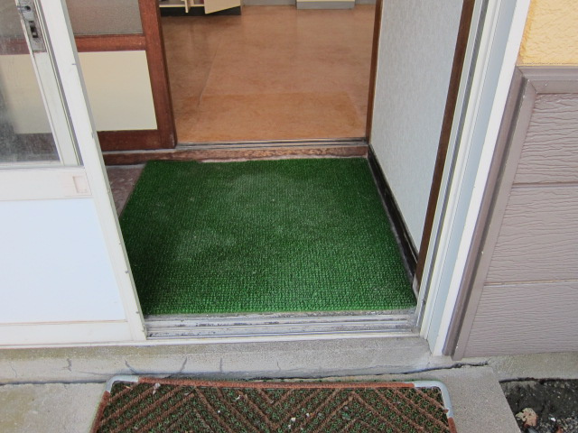 コーポシマムラの玄関