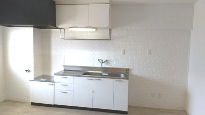 【キッチン】 | シルクコーポ諏訪野 | キッチンでお料理をお楽しみください