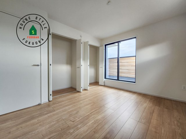 太宰府市都府楼南4丁目第1-1棟（1号棟）　の内観：施工例|主寝室には収納力に優れたクローゼットがありますので、お部屋もすっきり片付きます。