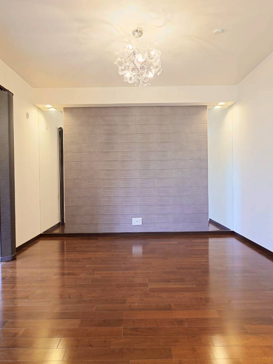 【居間・リビング】の画像