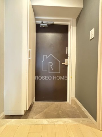 カップドリンべの玄関
