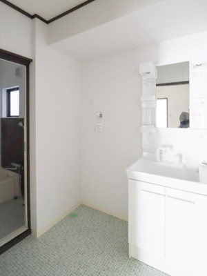 【洗面所】 | 山科区椥辻封シ川町　中古戸建